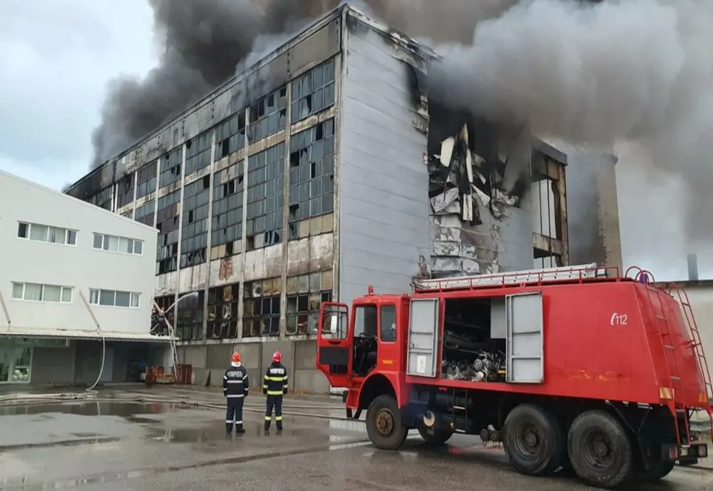 Incendiu la o hală de incinerare a deșeurilor periculoase