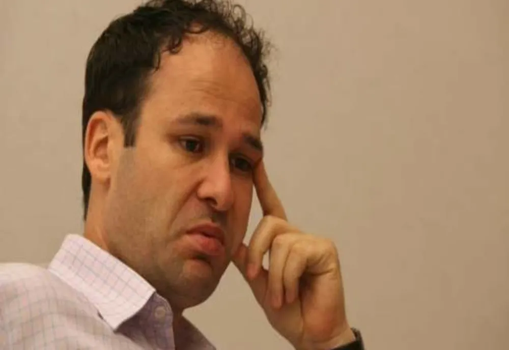 Primăria lui Robert Negoiță și a lui Cristian Popescu Piedone, vizate de perchezițiile DNA care îl privesc pe Ion Rădoi