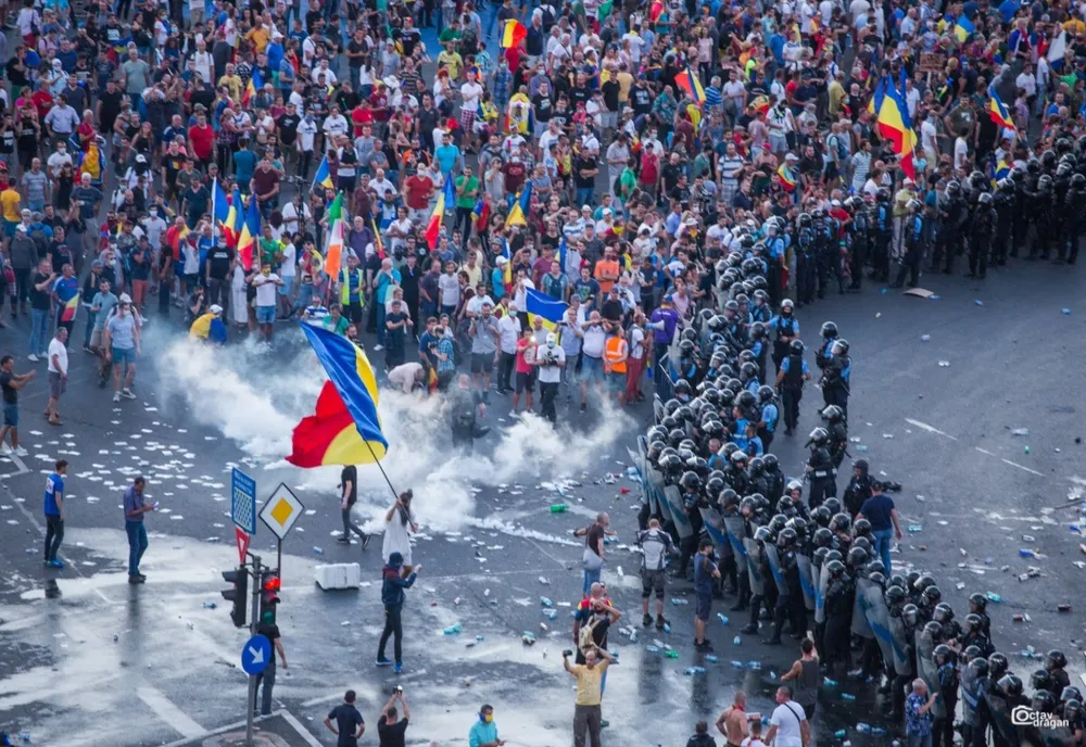 Jandarmii de la violențele din 10 august, puși din nou sub urmărire penală
