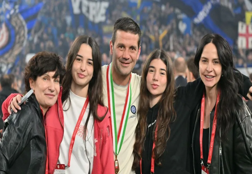 Cristian Chivu, desemnat antrenorul sezonului în Serie A după ce a câștigat eventul cu Inter Milano