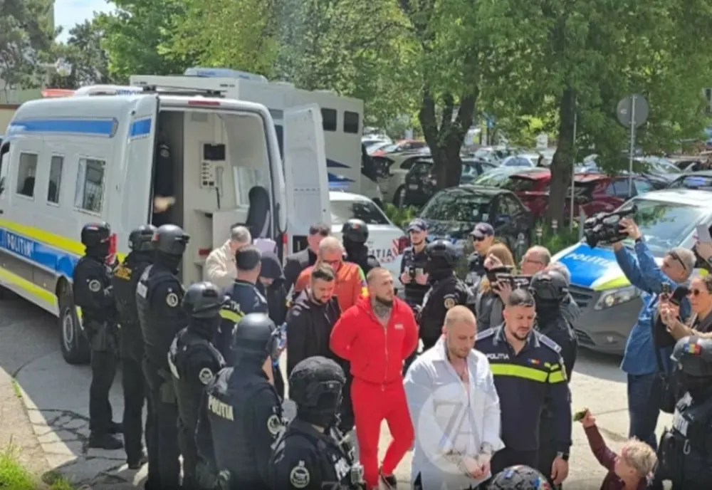 Stare de asediu la Tribunalul Constanța. Zeci de mascați păzesc clădirea în timpul procesului unui clan interlop care a terorizat orașul — FOTO/VIDEO