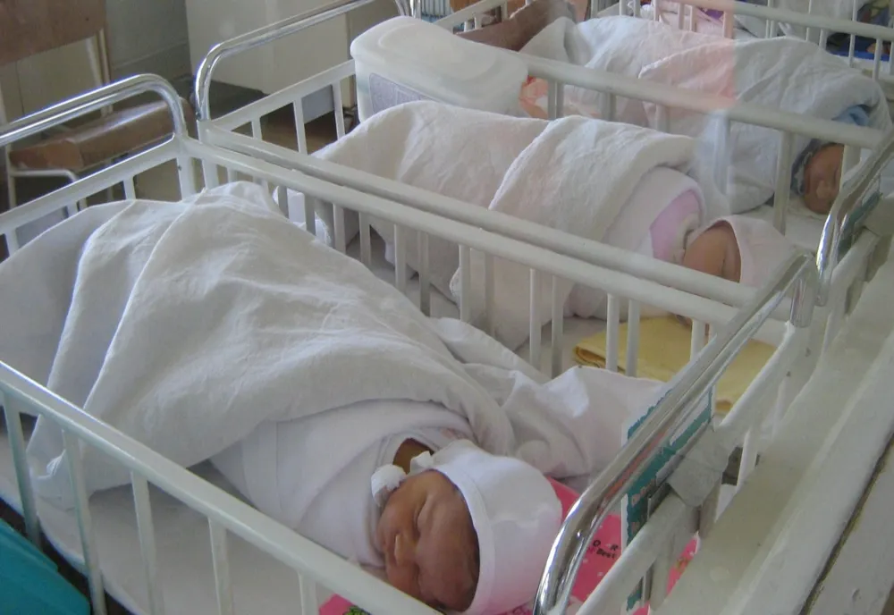 O femeie de 31 de ani a născut cvadrupleți la Miercurea-Ciuc