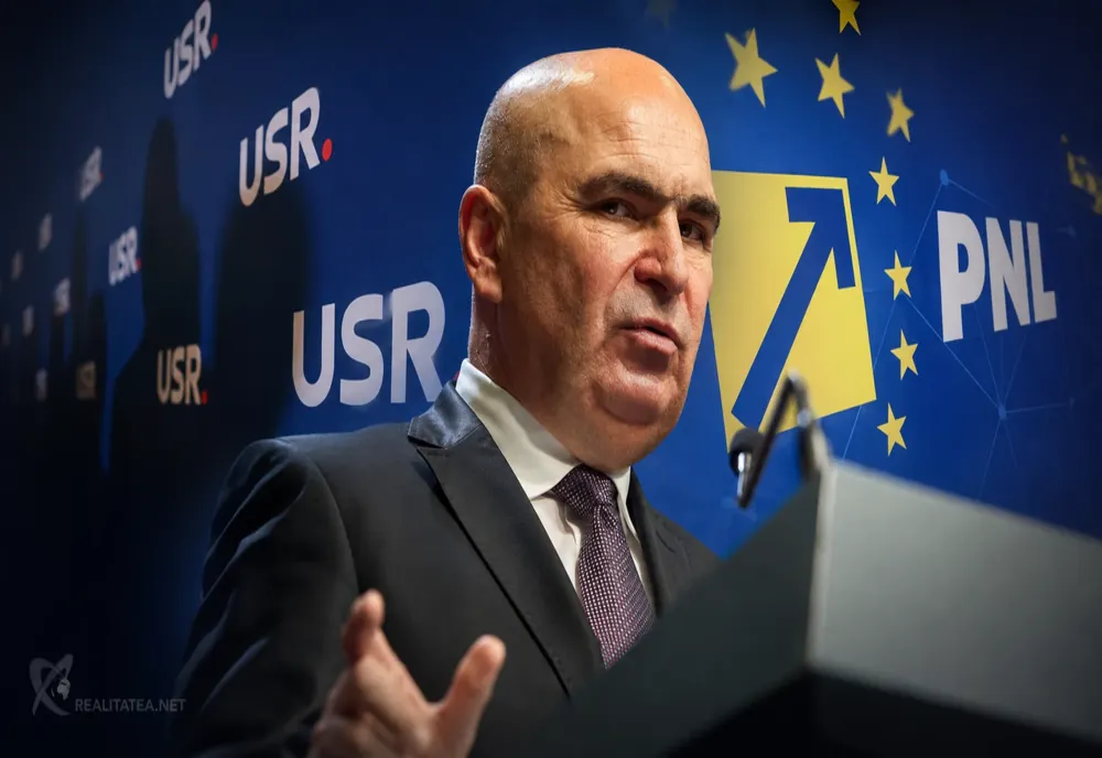 Bolojan recrutează din USR și construiește un nou pol electoral: atacuri coordonate pentru menținerea la putere