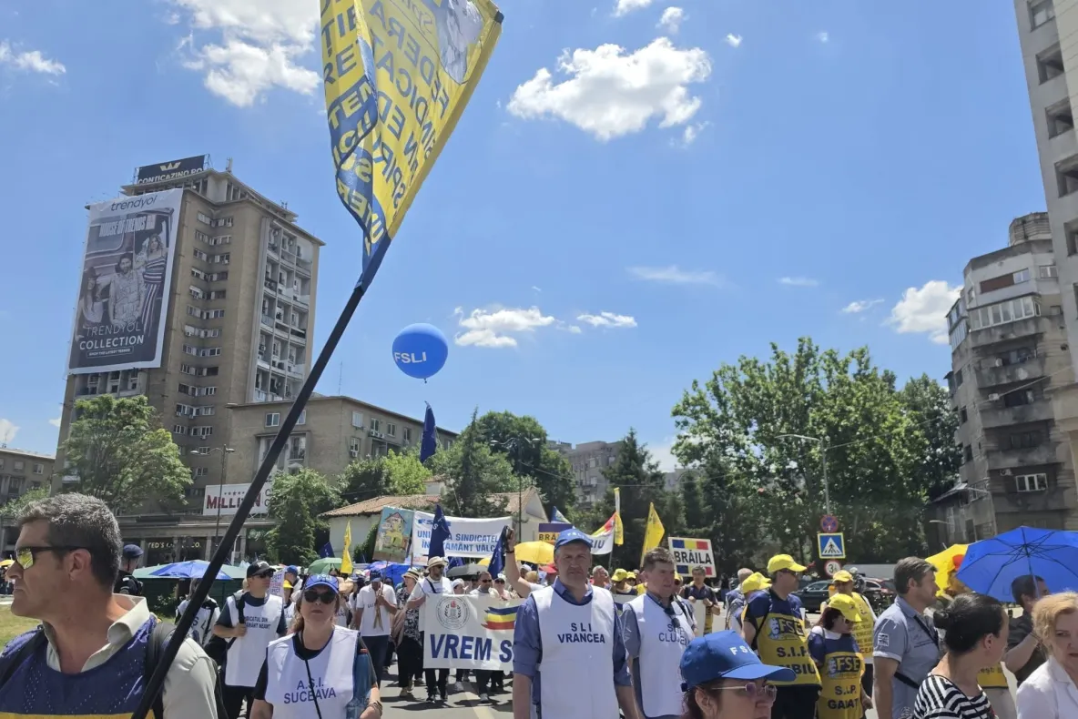 Sindicatele din Educație despre indemnizația de senioritate: „Sună a indemnizație de senilitate!”