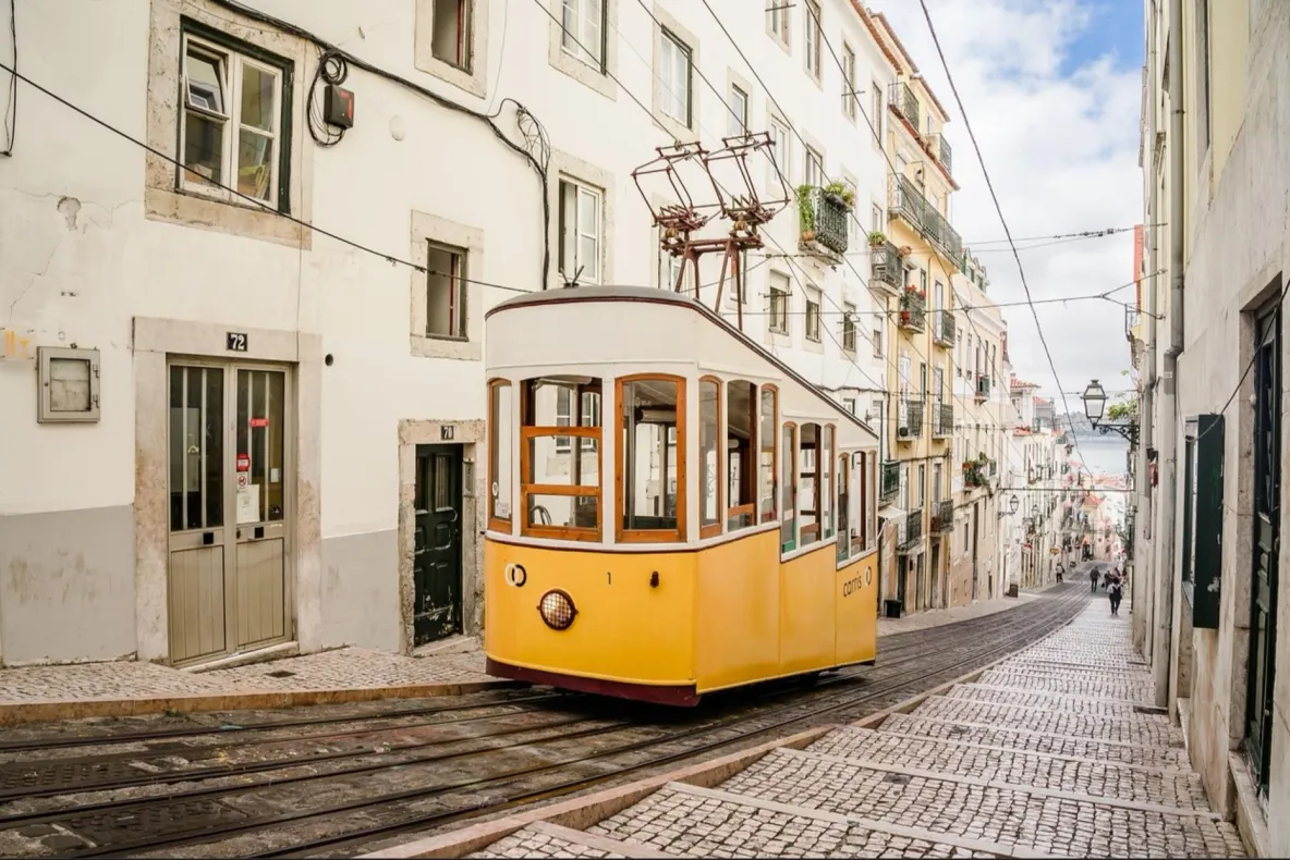 Cea mai fericită destinație de vacanță din lume în 2026 e un oraș din Europa