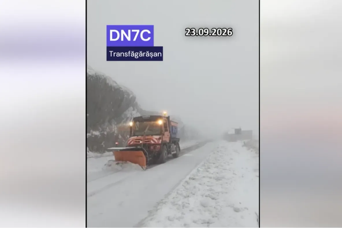 Ninsoare abundentă pe Transfăgărășan. DRDP Brașov avertizează șoferii: "Se circulă în condiții de iarnă"