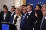 Demisii în lanț la PNL: prefecti și secretari de stat renunță la funcții