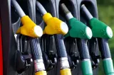 Motorina se apropie de 11 lei pe litru. Noi scumpiri la principalele benzinării din România