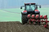 Programul de guvernare propune despăgubiri de până la 200 de euro/ha pentru secetă
