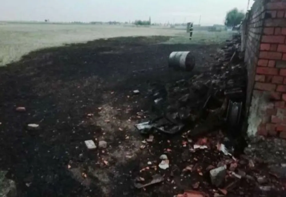 Incendiu puternic la un adăpost de animale din Caransebeș. Pompierii spun că focul ar fi fost pus