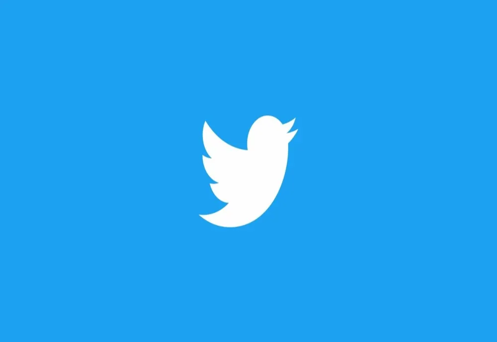 Twitter şi-a concediat 50% dintre angajaţi, dar dă asigurări că îşi menţine capacitatea în ceea ce priveşte moderarea conţinutului