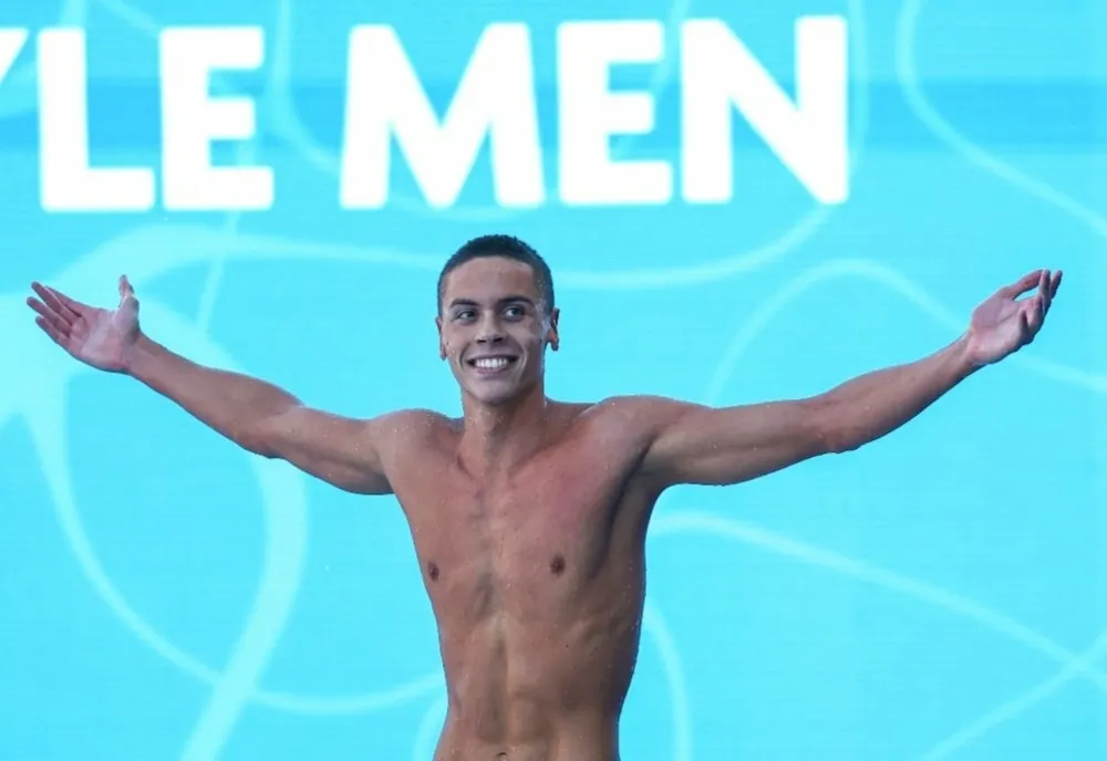 David Popovici a donat medalia de aur de la Mondiale în semn de speranţă pentru copiii bolnavi de cancer
