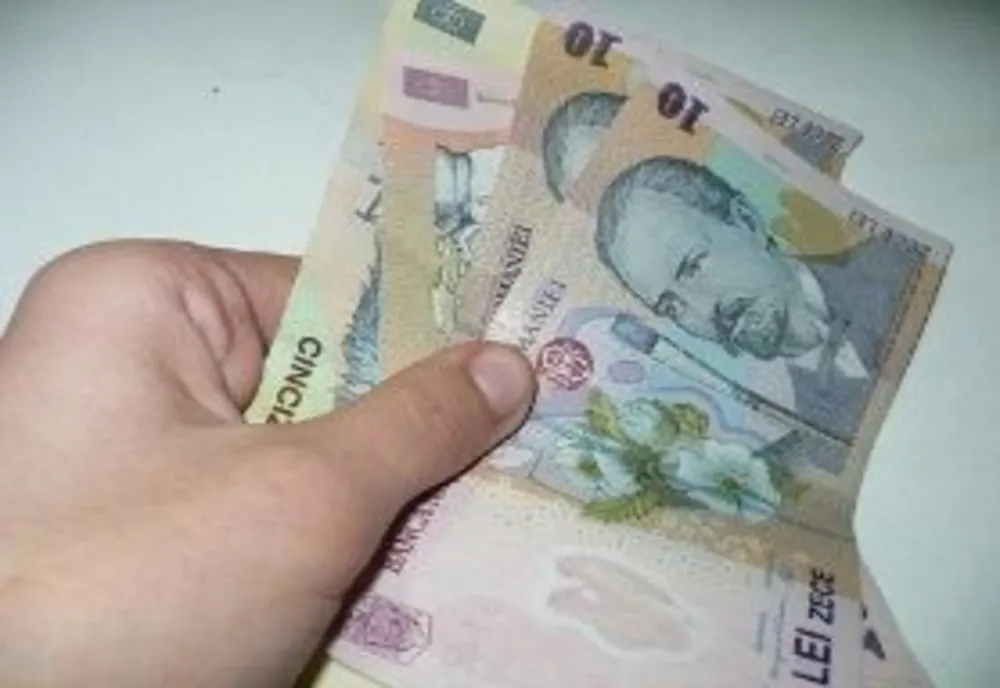 Salariul mediu net a crescut, dar banii valorează mai puțin. Fiecare leu în plus e „topit” de inflație