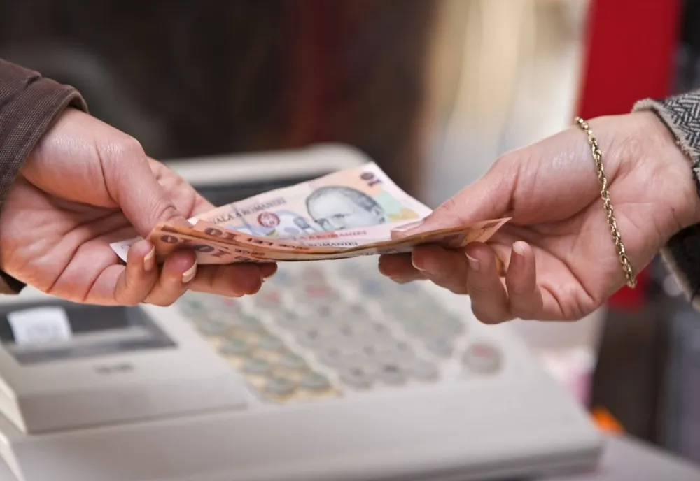 ALARMANT: Românii muncesc 6 luni din an pentru stat