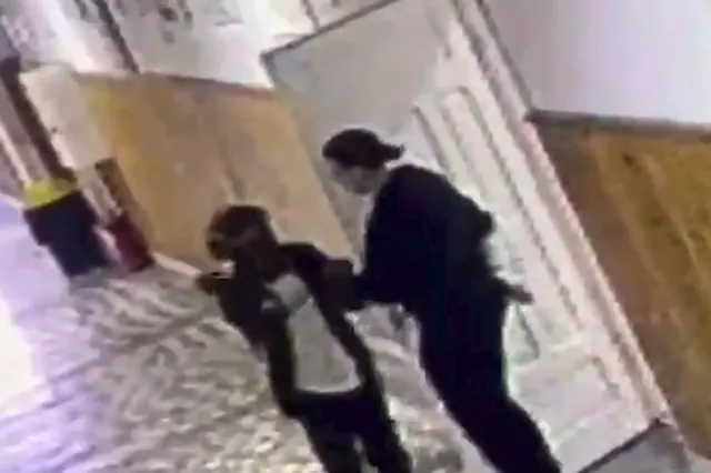 Reacția bunicului elevului de 13 ani care a înjunghiat o profesoară și un coleg la Bistrița